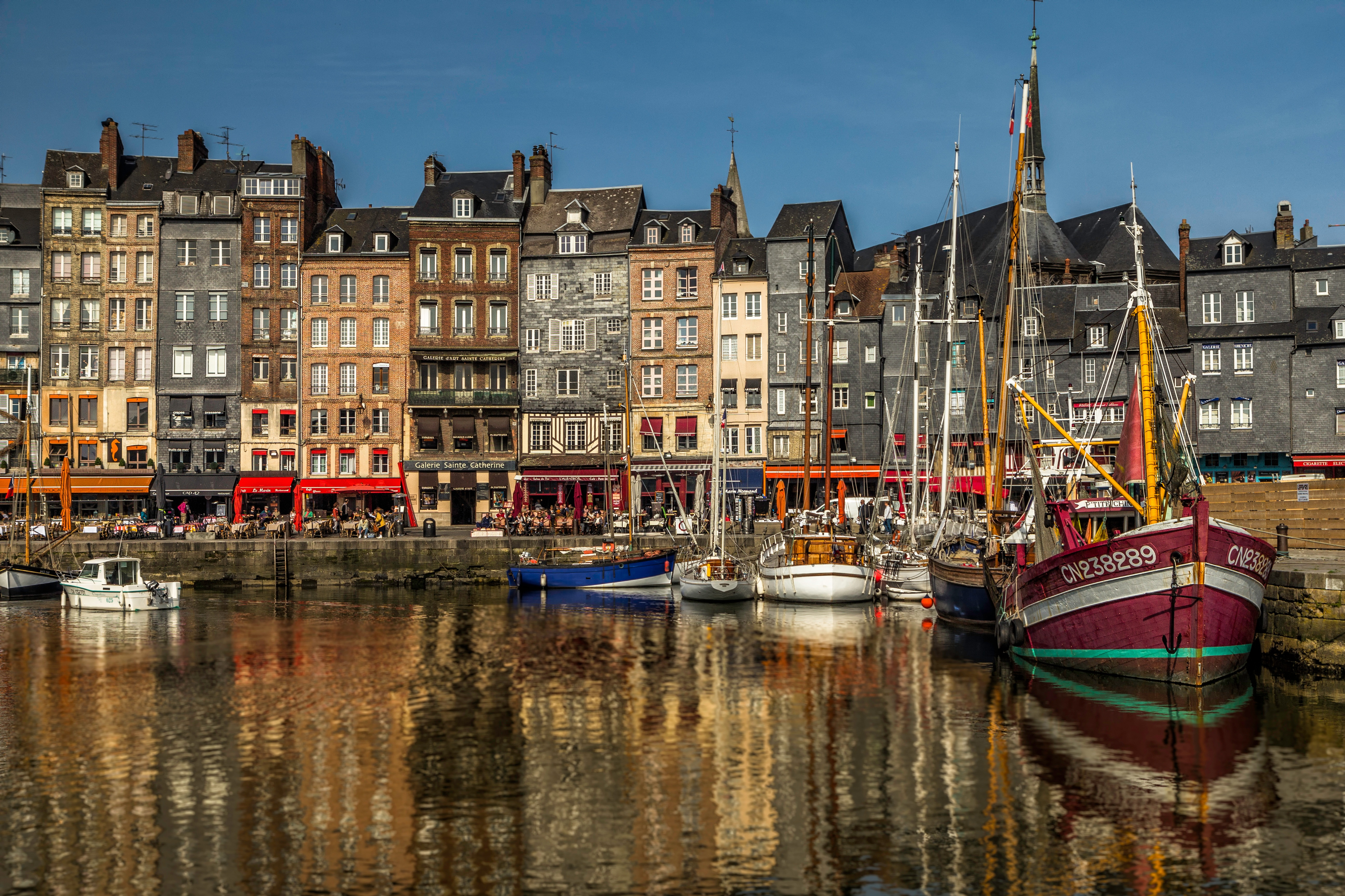 HWT - Cours de Francais - Honfleur Cours de langues - Intermédiaire (A2)